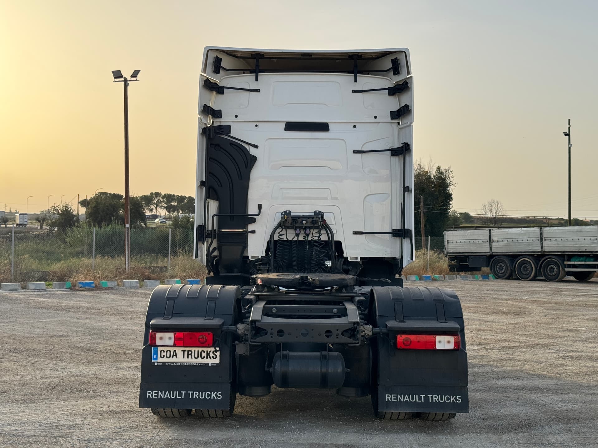 Trator Renault T 480 2021 usado — vista 4