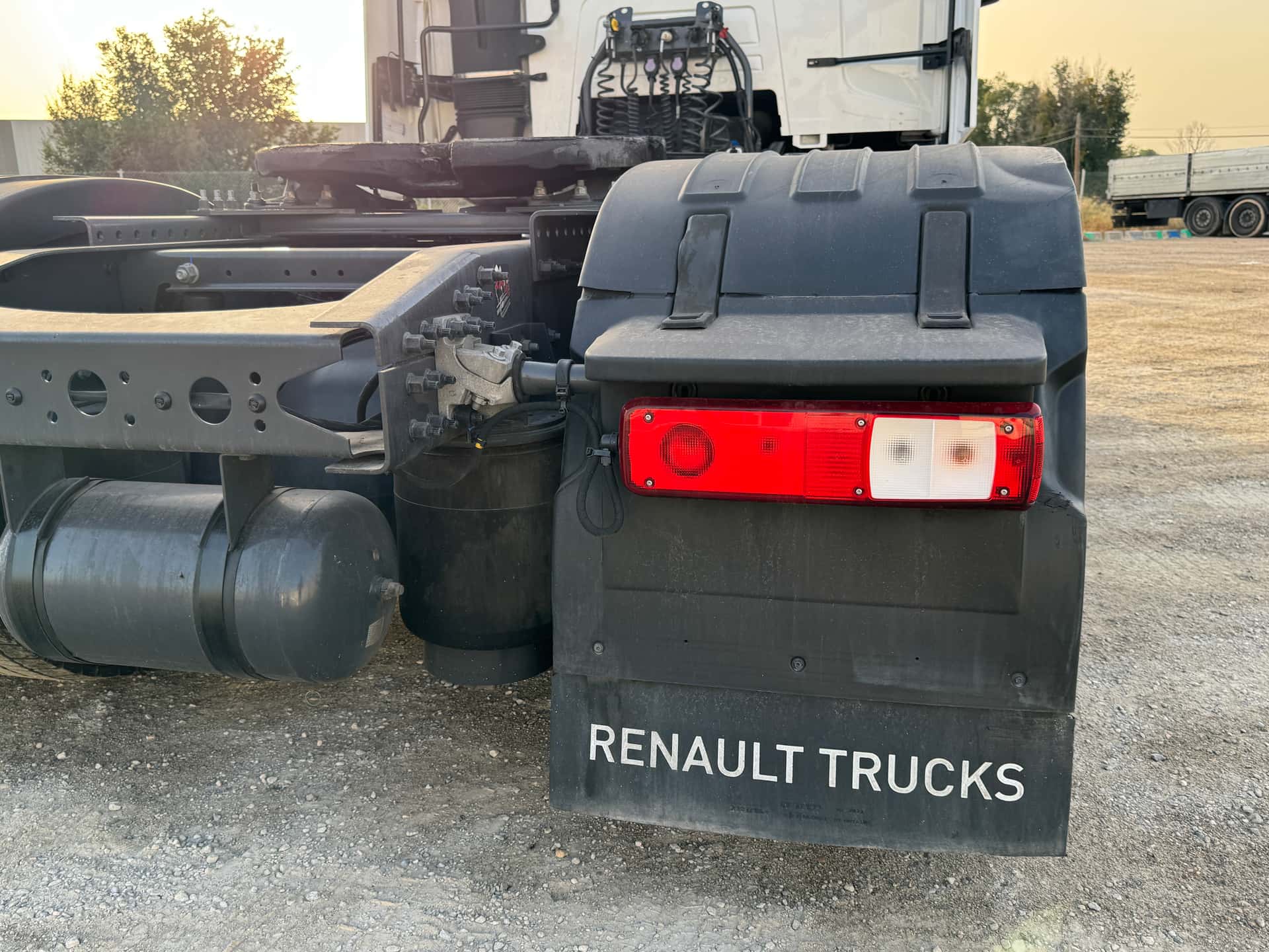 Gebrauchte Sattelzugmaschine Renault T 480 2021 — Coatrucks Lleida