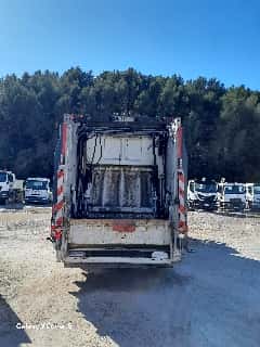 Refuse compactor Used Iveco Stralis AD260S31 2010 truck, rear — Coatrucks Lleida