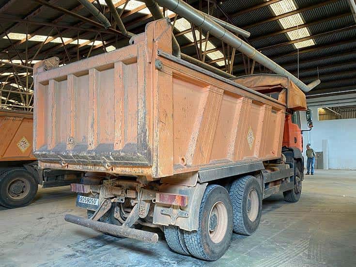 Kipper Gebrauchte LKW MAN TGA 33.350 2006 — Coatrucks Lleida