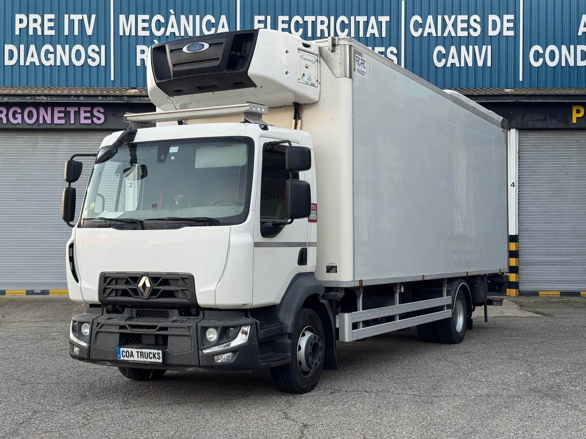 Refrigerated Used Renault D 240 2018 truck — Coatrucks Lleida - photo 1