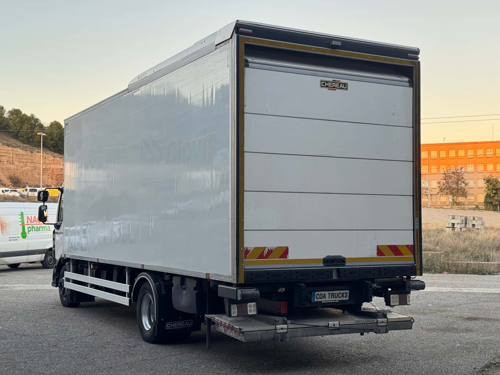 Gebrauchte LKW Renault D 240 2018 — Ansicht 4