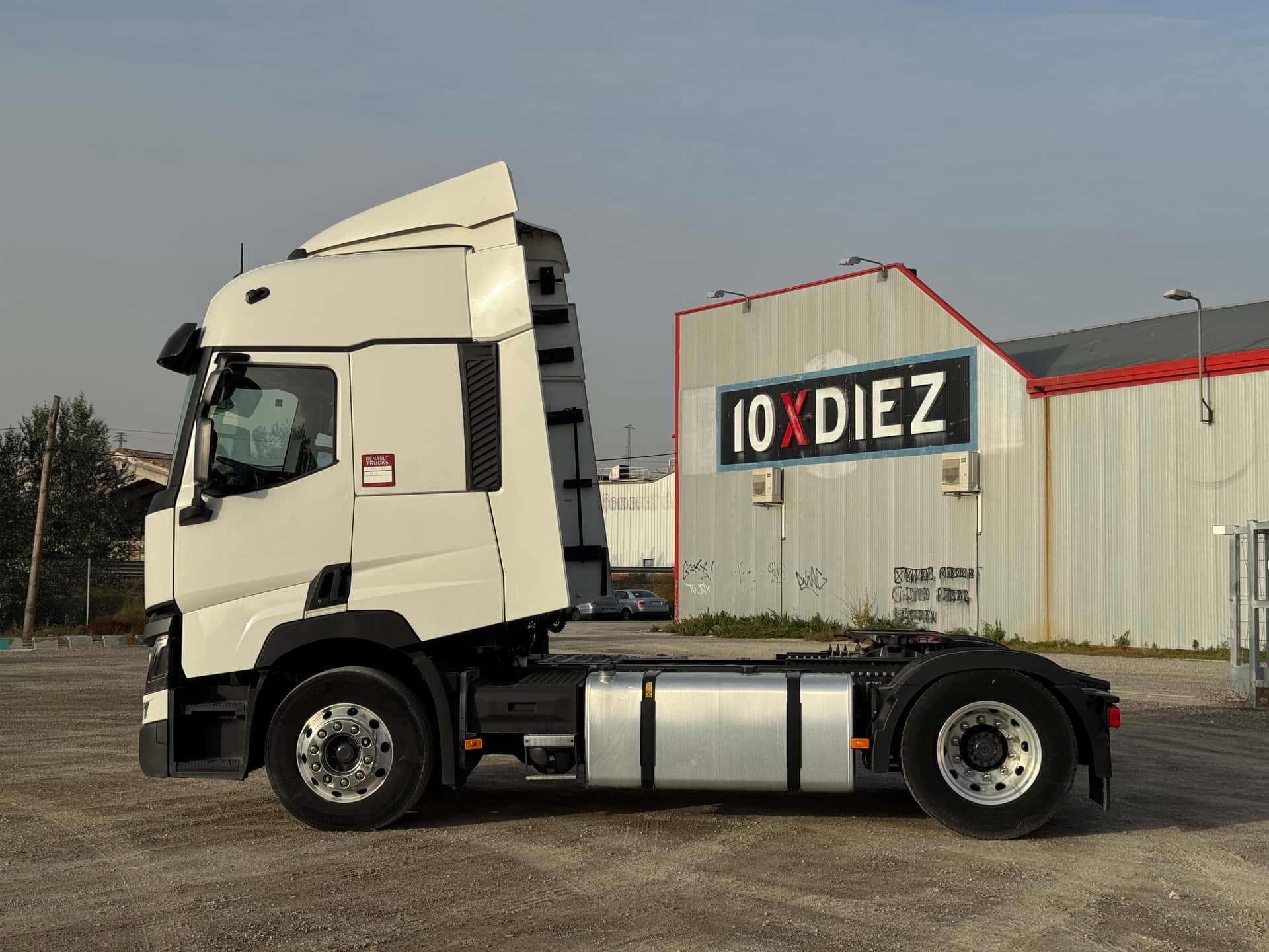 Gebrauchte Sattelzugmaschine Renault T 480 2021 — Ansicht 2