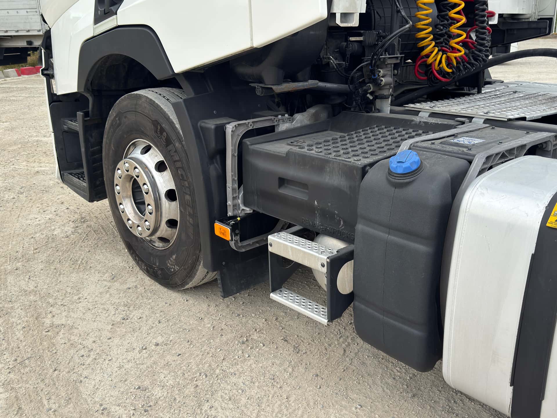 Gebrauchte Sattelzugmaschine Renault T 520 2023 — Coatrucks Lleida