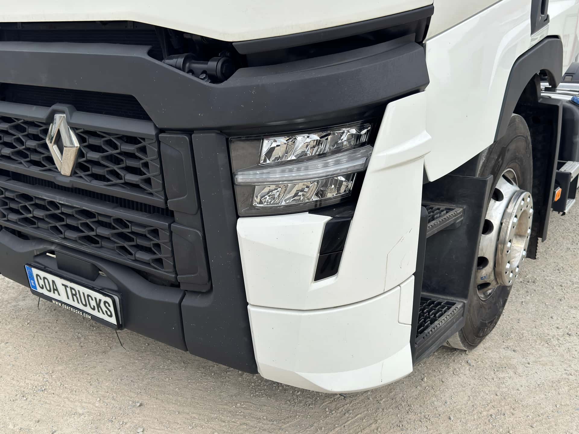 Gebrauchte Sattelzugmaschine Renault T 520 2023 — Coatrucks Lleida