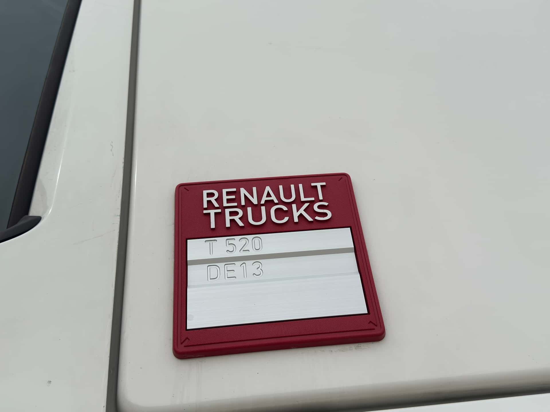 Gebrauchte Sattelzugmaschine Renault T 520 2023 — Coatrucks Lleida