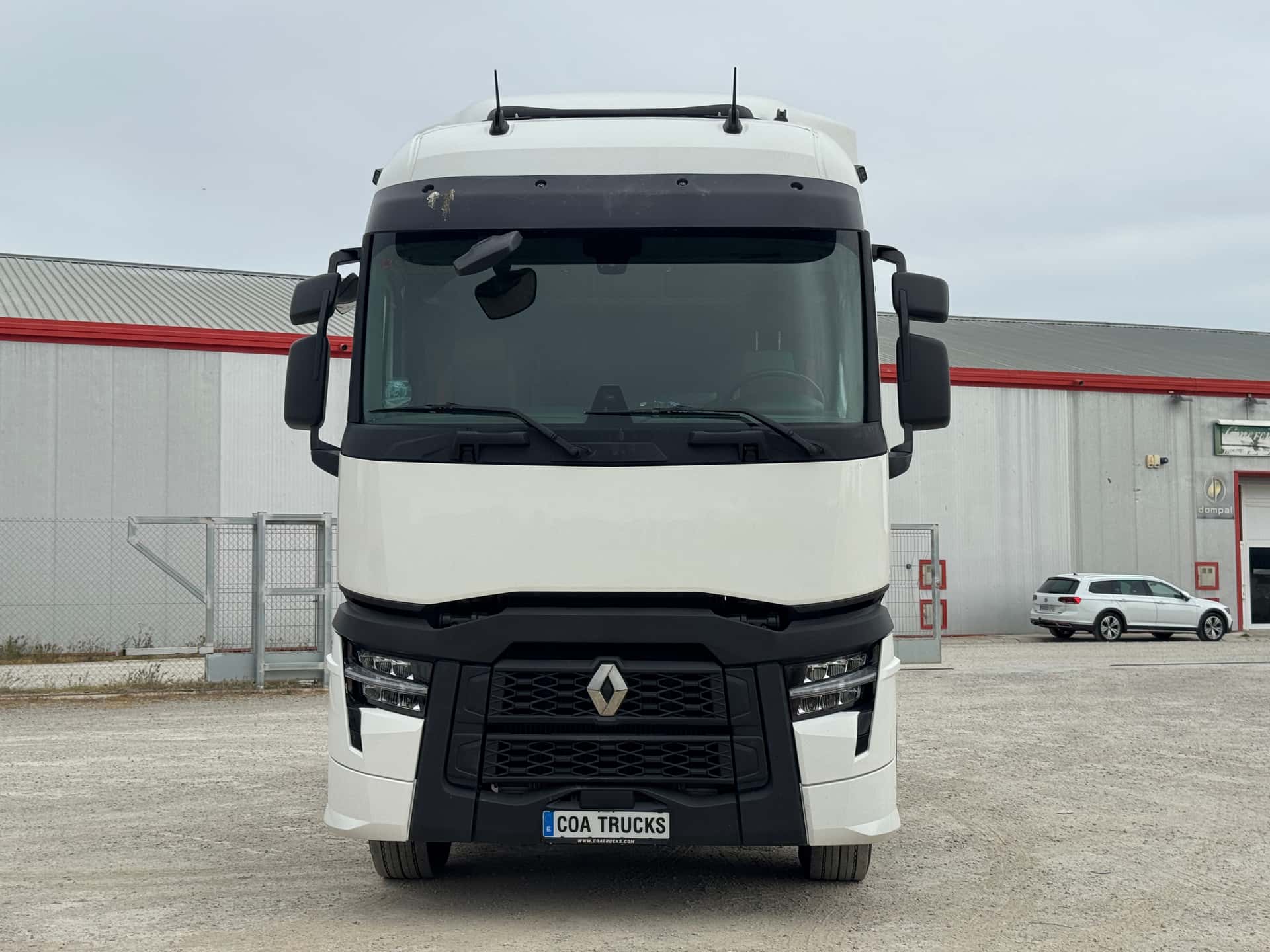 Gebrauchte Sattelzugmaschine Renault T 520 2023 — Coatrucks Lleida