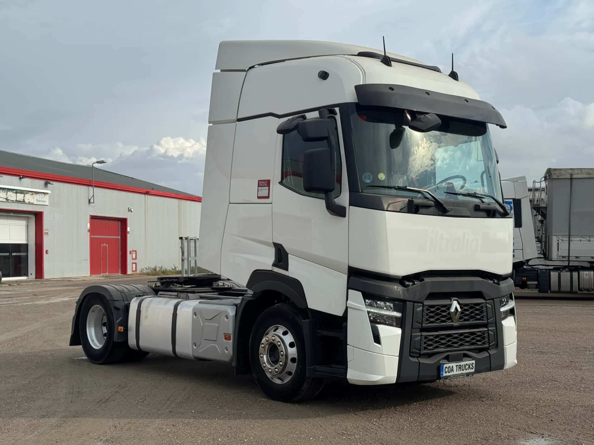 Cabeza tractora Renault T 520 2023 de ocasión — vista 3