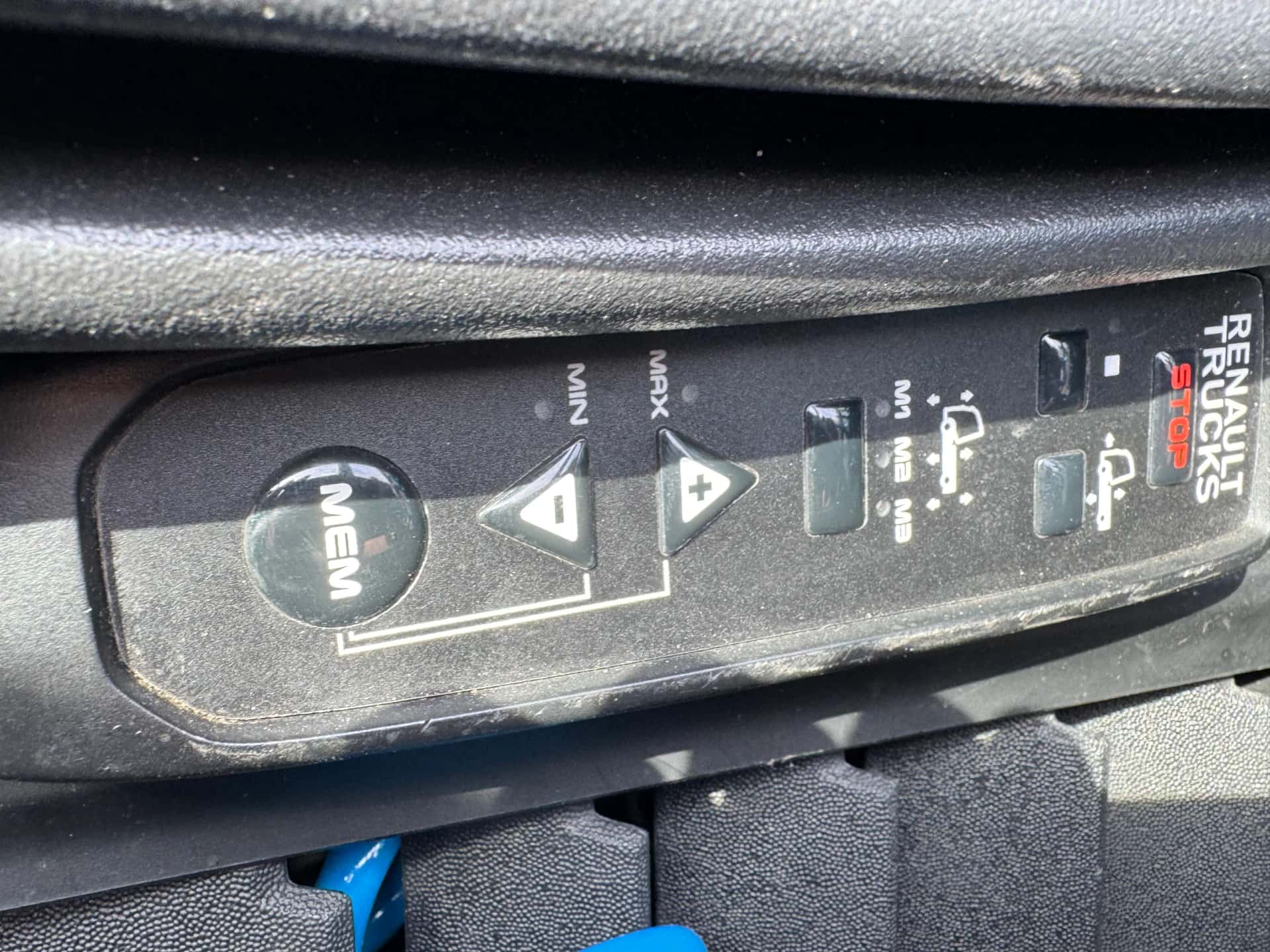 Used Renault T 520 2023 tractor unit — Coatrucks Lleida