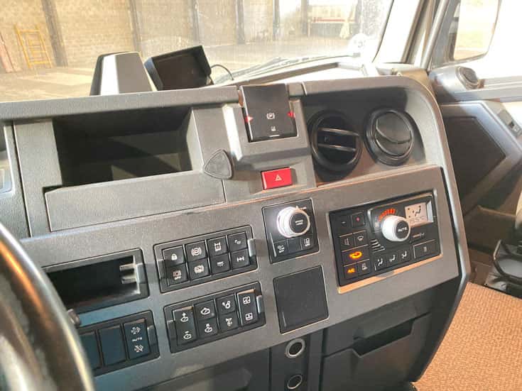 Gebrauchte Sattelzugmaschine Renault T 460 2018 — Coatrucks Lleida