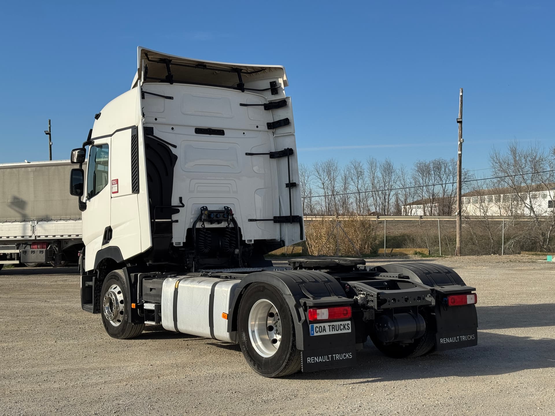 Trator Renault T 480 2021 usado — vista 3