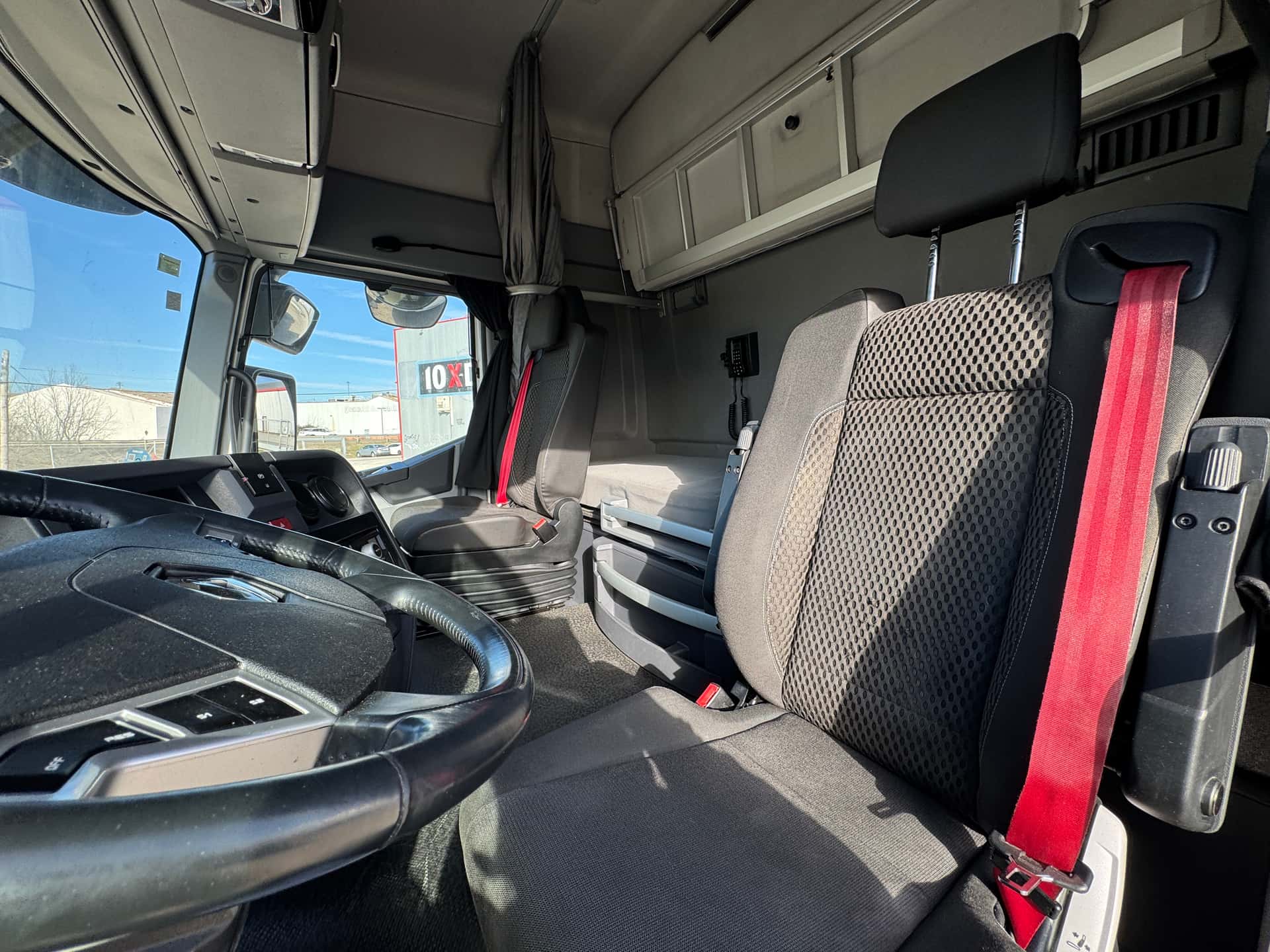 Gebrauchte Sattelzugmaschine Renault T 480 2021 — Coatrucks Lleida