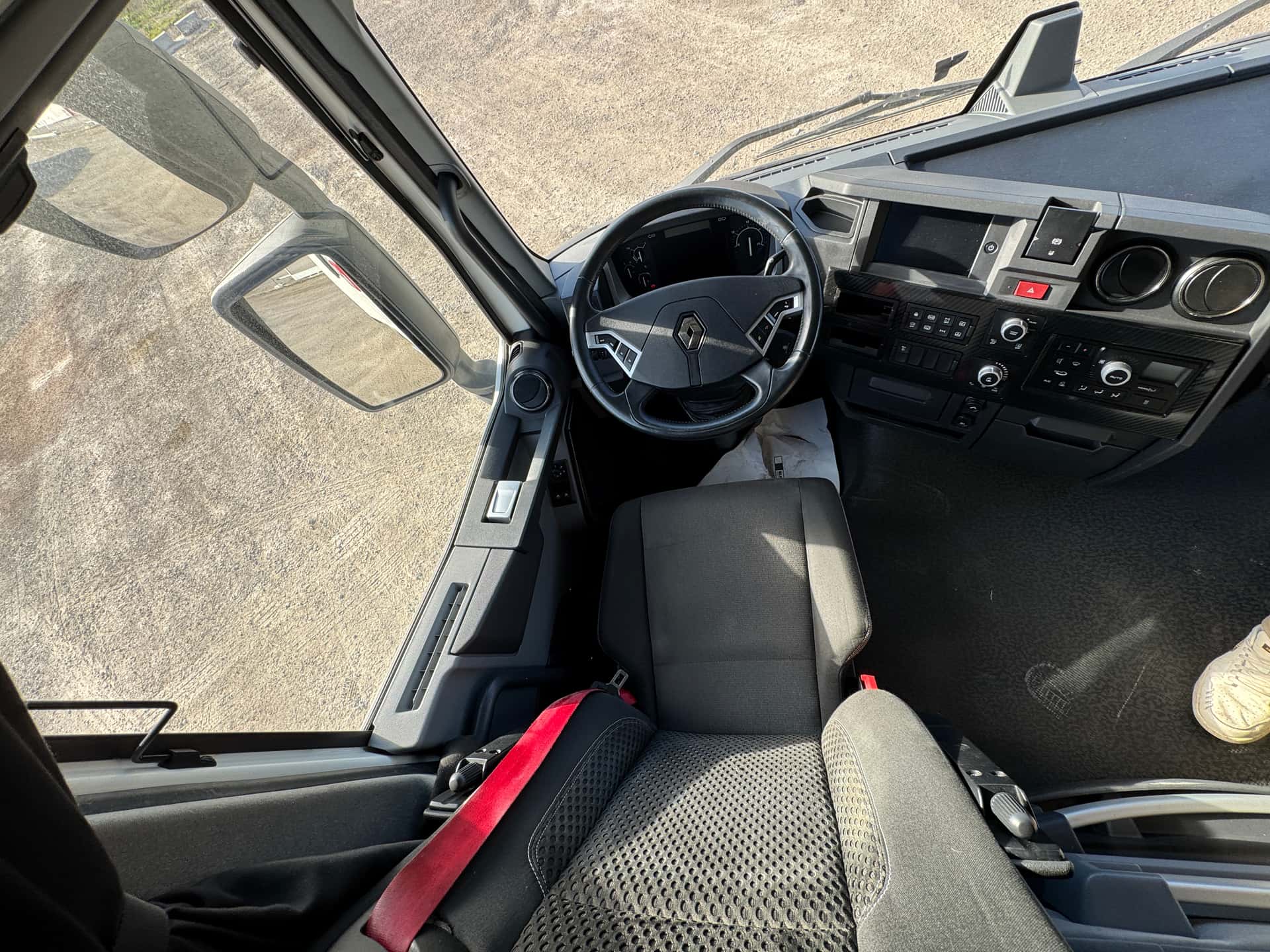 Gebrauchte Sattelzugmaschine Renault T 480 2021 — Coatrucks Lleida