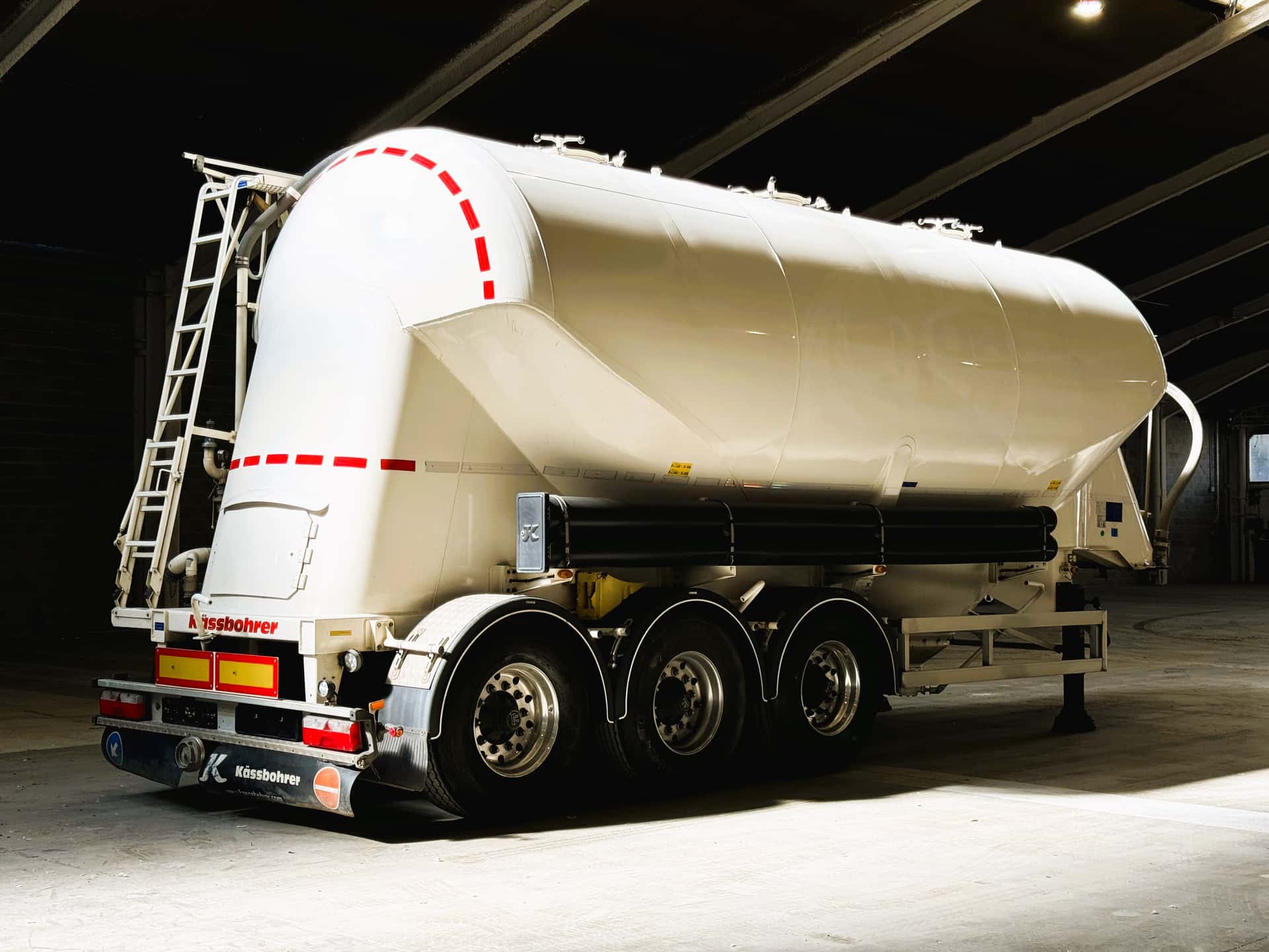 Used Kassbohrer SSL 35 m³ 2018 semi-trailer — view 5