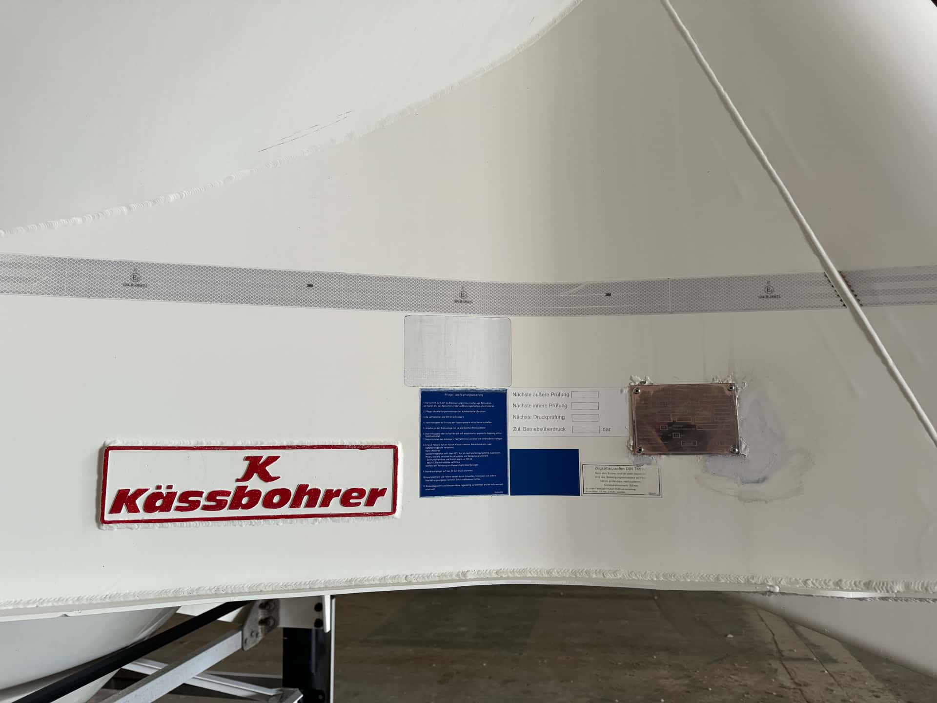 Silo-oplegger Gebruikte oplegger Kassbohrer SSL 35 m³ 2015, typeplaatjes en documenten — Coatrucks Lleida