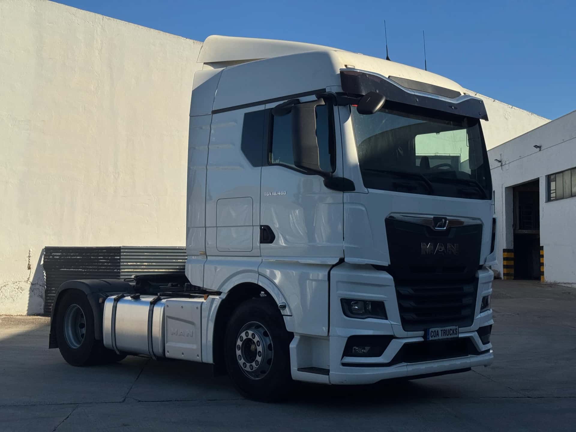 Gebrauchte Sattelzugmaschine MAN TGX 1848 2024 — Ansicht 3