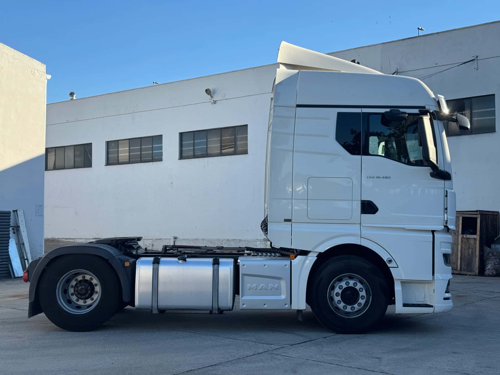 Gebrauchte Sattelzugmaschine MAN TGX 1848 2024 — Ansicht 4