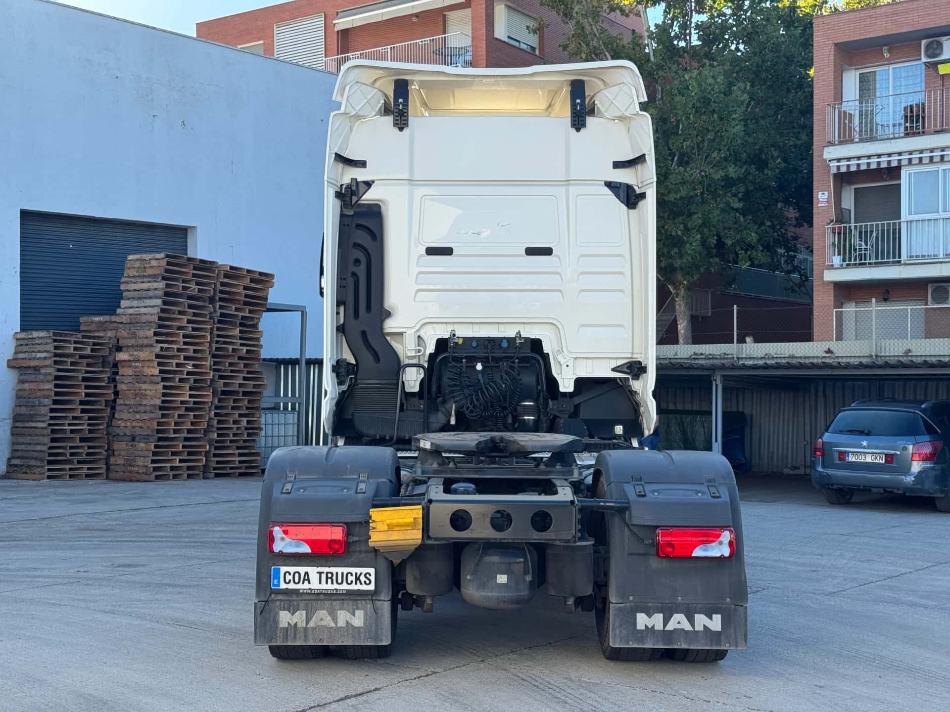 Gebrauchte Sattelzugmaschine MAN TGX 1848 2024, Heck — Coatrucks Lleida