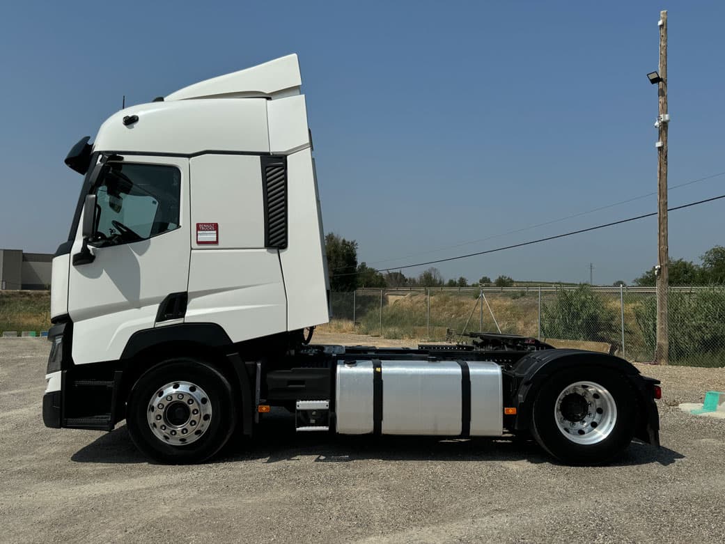 Trator Renault T 520 2021 usado — vista 2