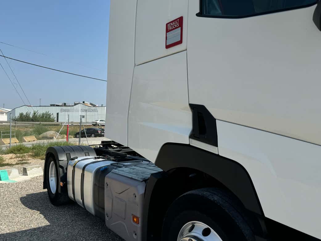 Gebrauchte Sattelzugmaschine Renault T 520 2021 — Coatrucks Lleida