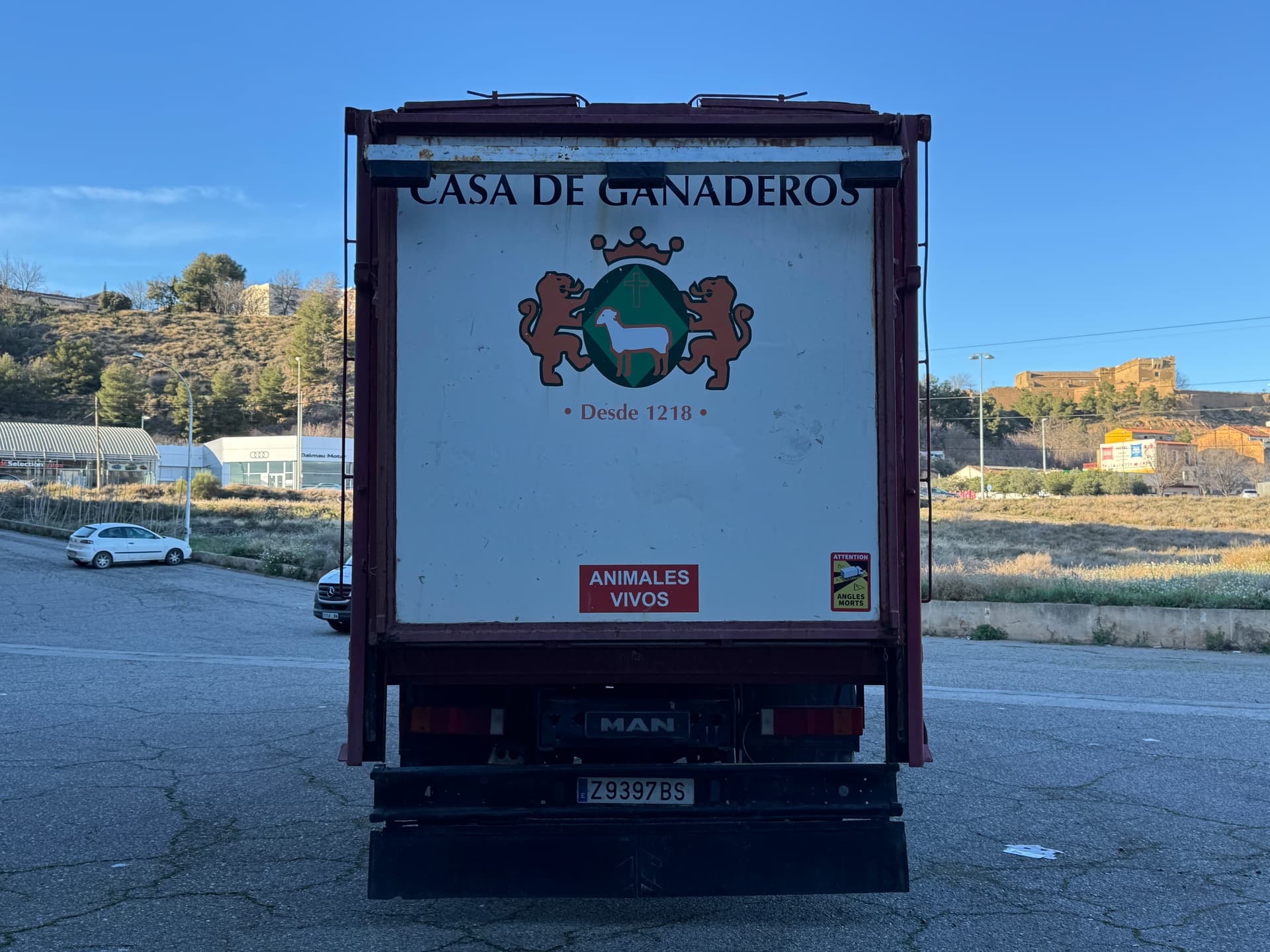 Camión MAN M2000 18.284 2000 de ocasión — vista 4