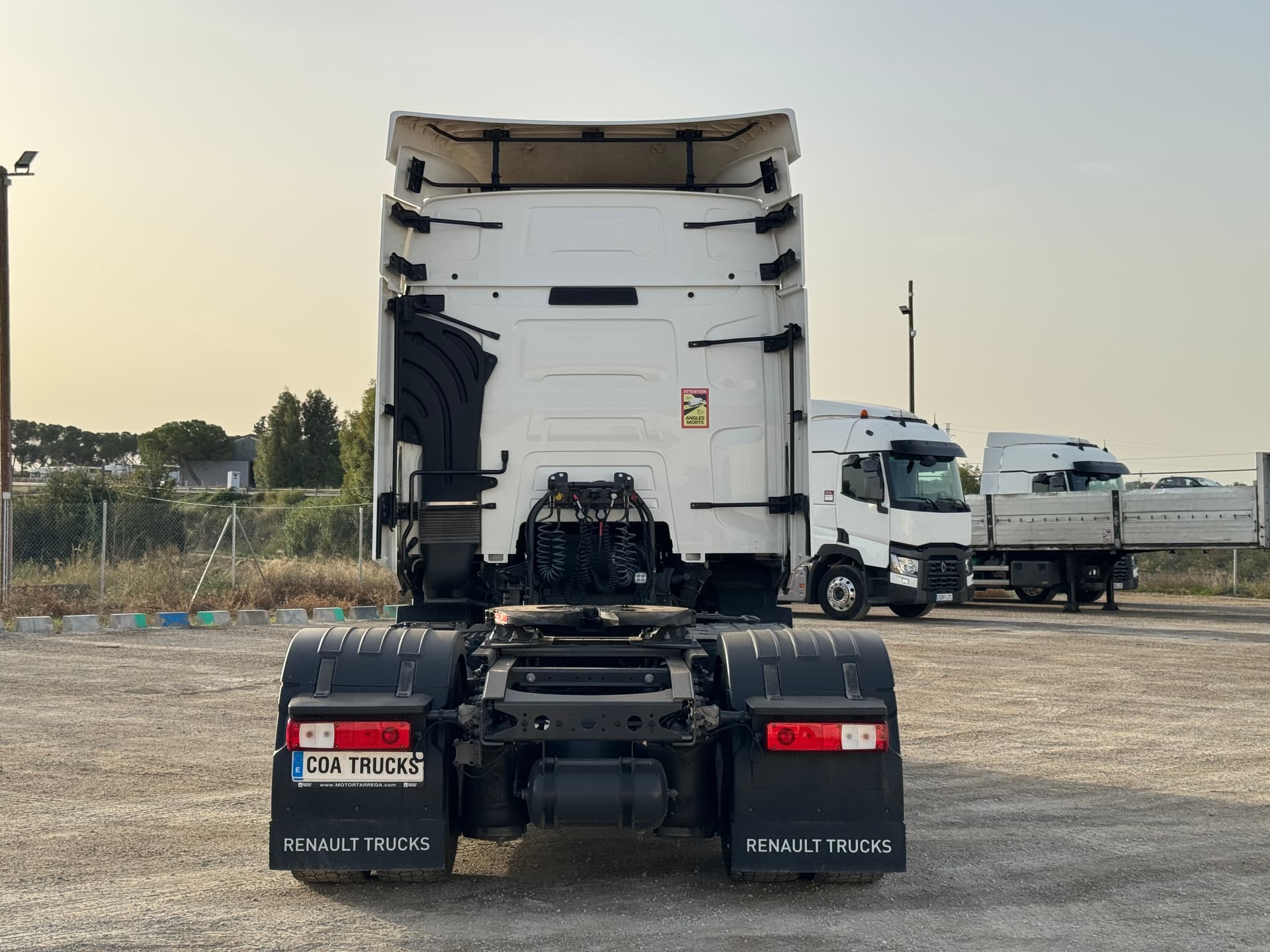 Trator Renault T 480 2021 usado — vista 4